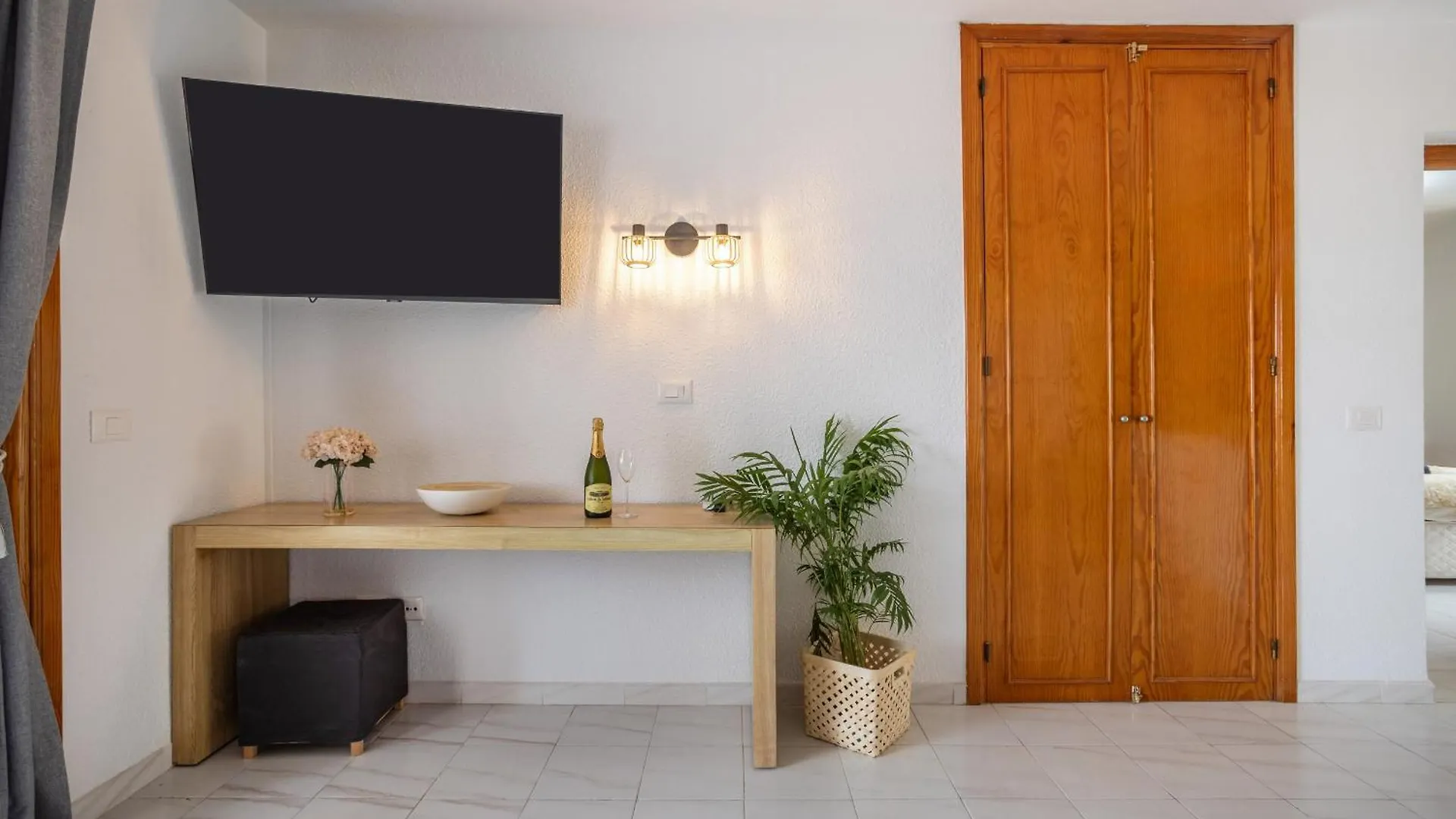 Appartement Cozy Port Royal Margot Sunset View Home By Lovetenerife Los Cristianos  Espagne